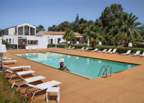 Отель Il Vigneto Resort  Менфи